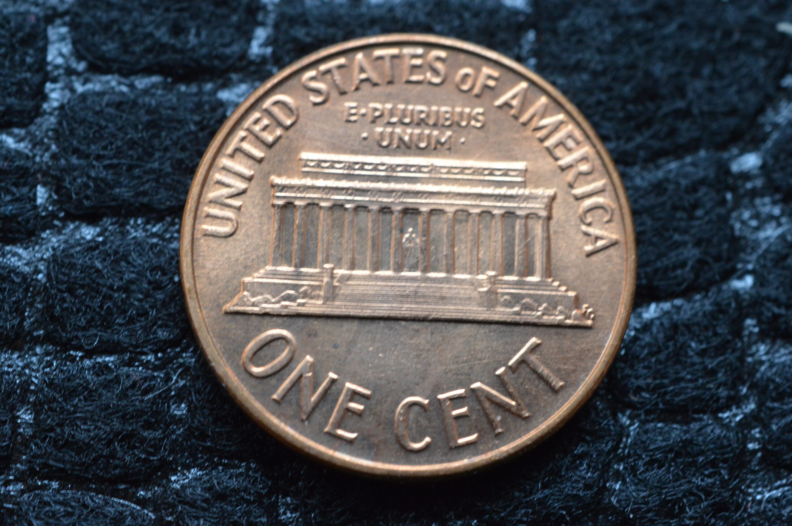 1960D Cracked Skull Penny 02